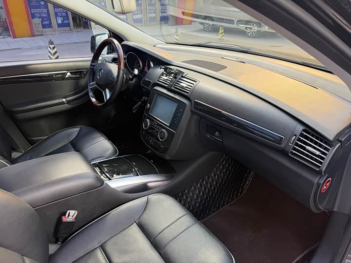 Mercedes-Benz R-Class 2015 R 400 4 MATIC — фото 10