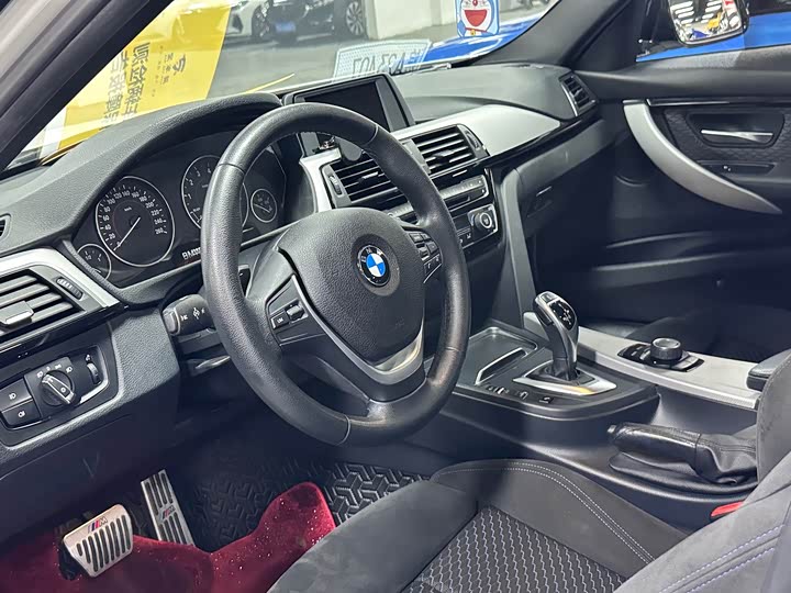 BMW 3 Series 320i M спорт — фото 6
