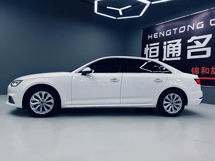 Audi A4L 2019 40 TFSI V — фото 2
