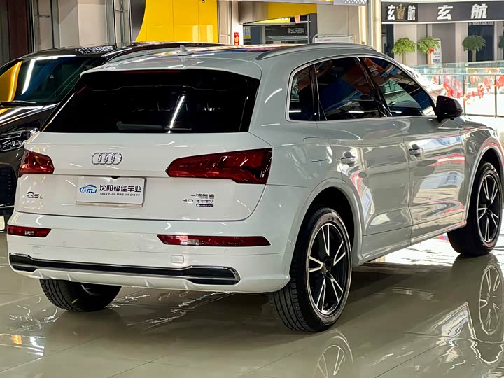 Audi Q5L 2018 40 TFSI V — фото 14