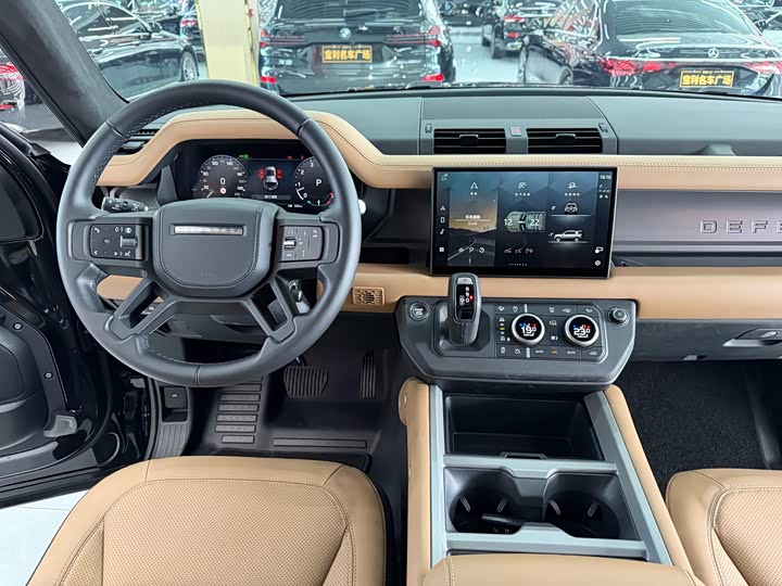 Land Rover Defender — фото 9