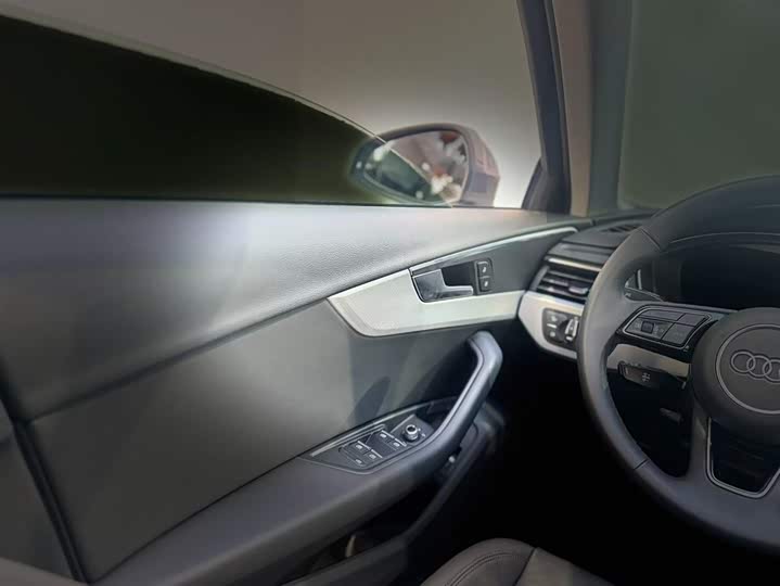 Audi A4 2021 Avant 40 TFSI — фото 18