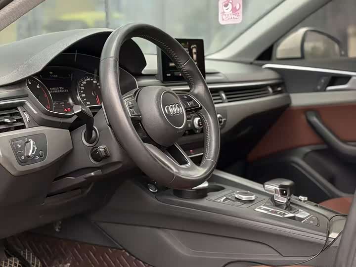 Audi A4L 2019 40 TFSI VI — фото 8