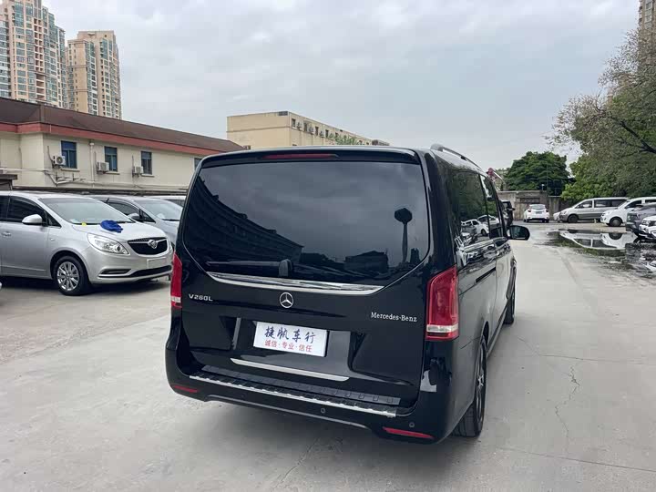 Mercedes-Benz V-Class 2020 V 260 L — фото 6