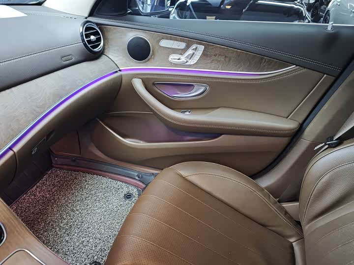 Mercedes-Benz E-Class E 300 L стиль — фото 9