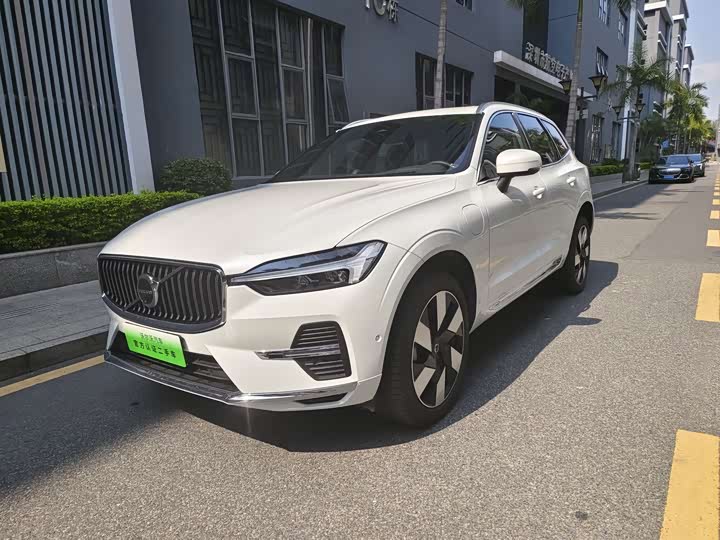 Volvo XC60 Hybrid 2024 T 8 PHEV 4 WD