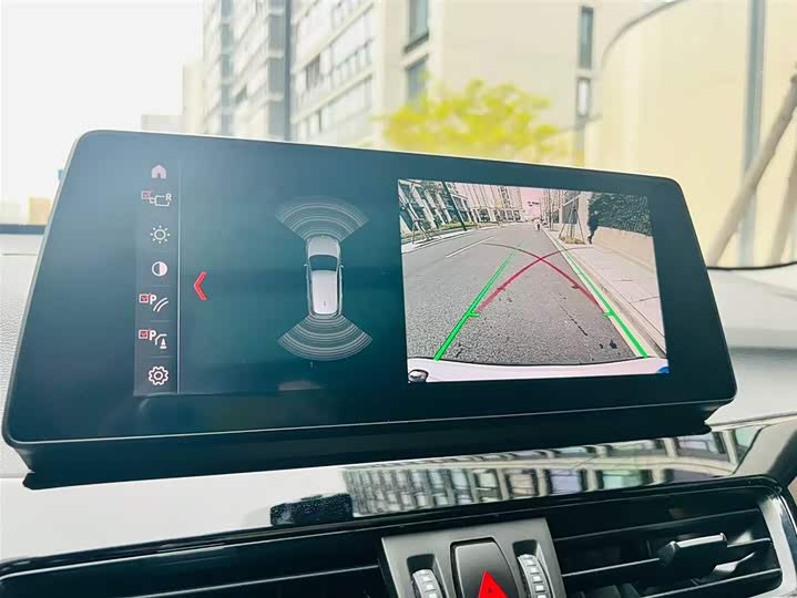 BMW X1 2022 s Drive 25 Li Leading — фото 12