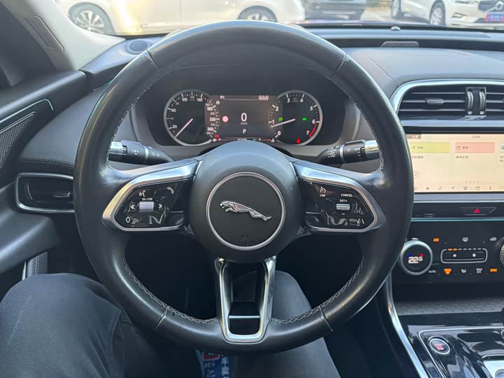 Jaguar XEL 2021 2.0 T 200 PS R-DYNAMIC — фото 24