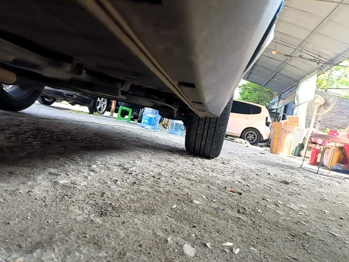 Changan CS15 2016 1.5 L MT — фото 22