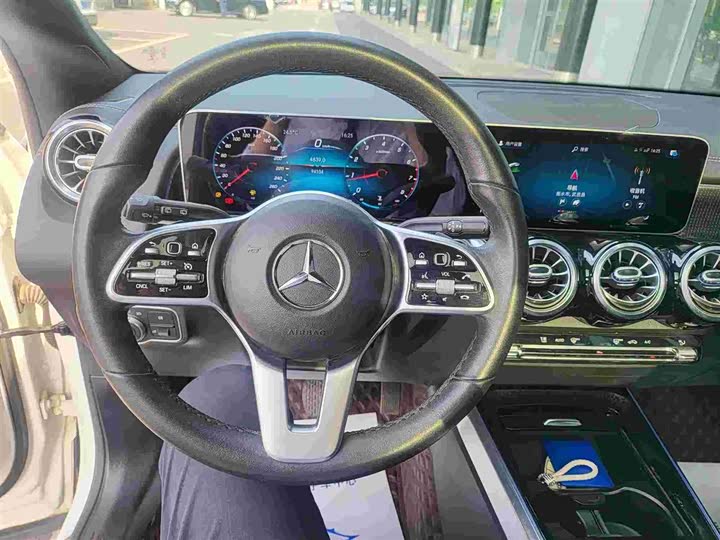 Mercedes-Benz GLB 2020 GLB 200 — фото 9