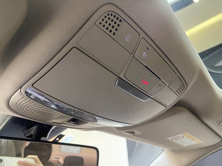 Mercedes-Benz E-Class рестайлинг E 260 L — фото 20