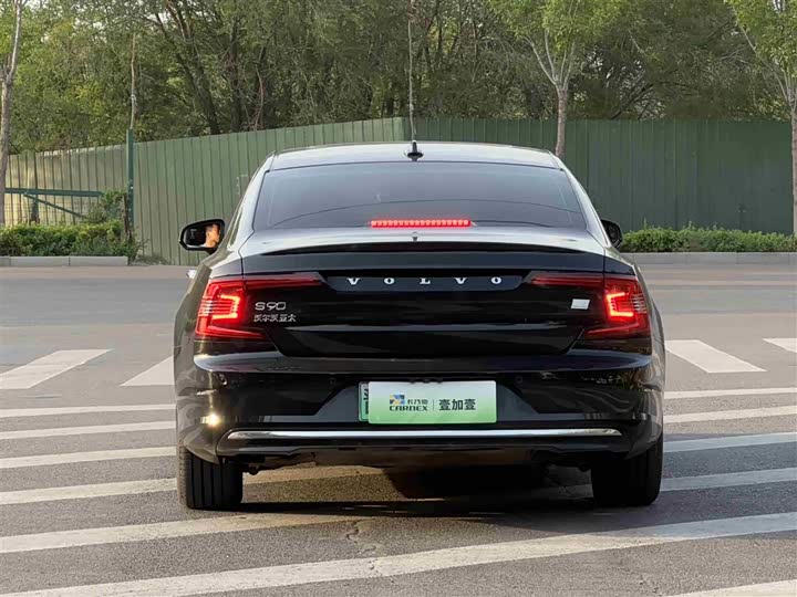 Volvo S90 Hybrid 2022 T 8 E Hybrid — фото 16