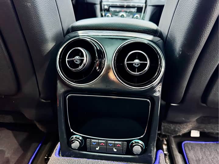 Jaguar XJ 2016 XJL 2.0 T 2 WD — фото 18