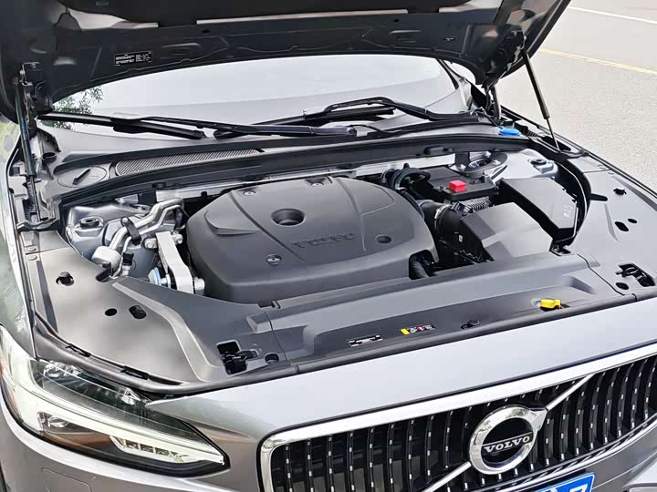 Volvo V90 2017 Cross Country T 5 AWD — фото 20