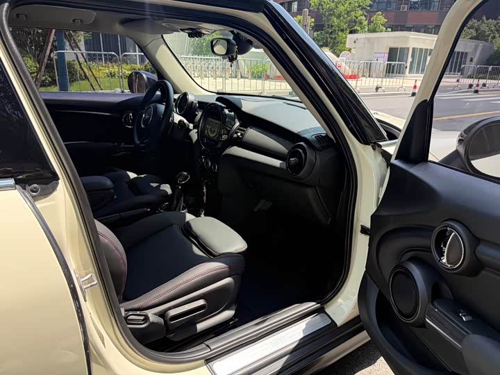 MINI Hatch — фото 14