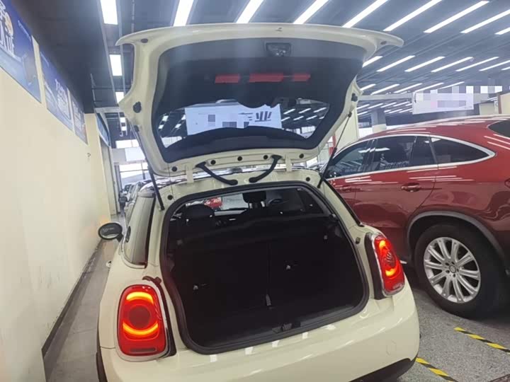 MINI Hatch — фото 19