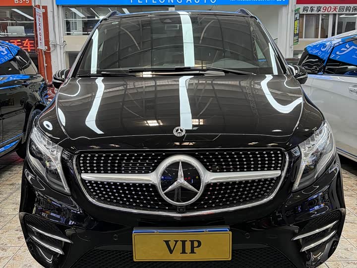 Mercedes-Benz V-Class 2022 V 260 L — фото 1