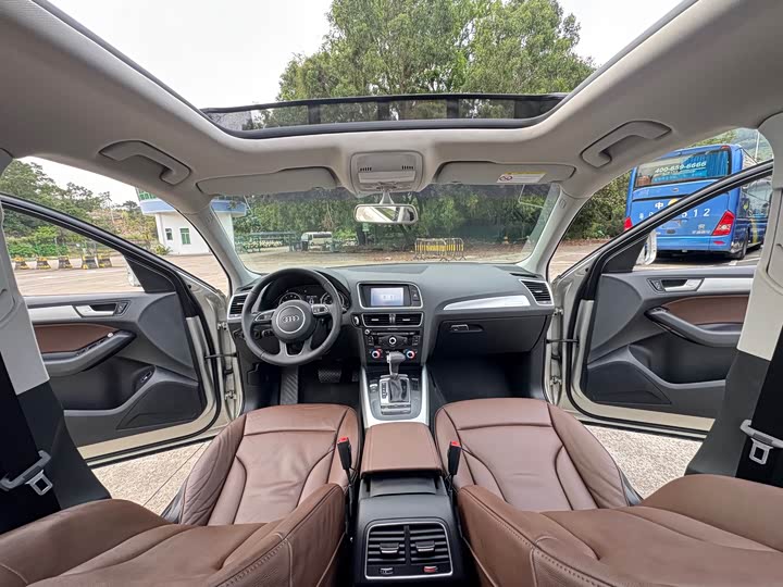 Audi Q5 2015 40 TFSI — фото 13