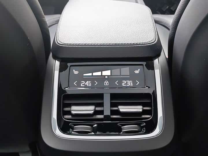Volvo V90 2017 Cross Country T 5 AWD — фото 17