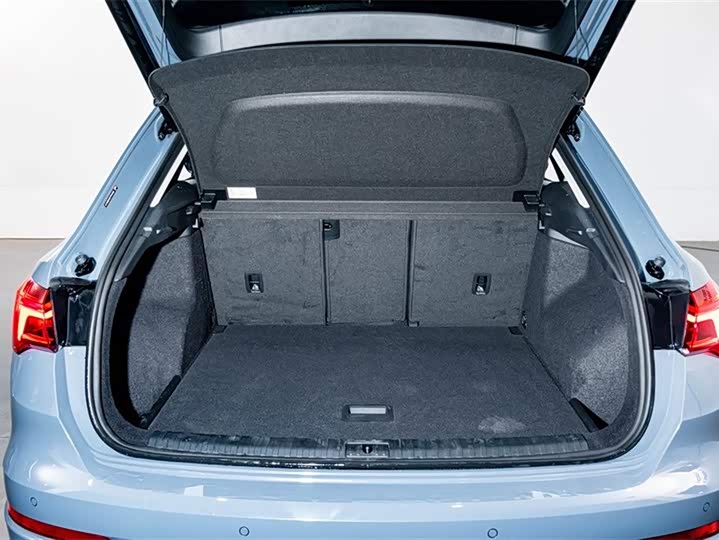 Audi Q3 2023 40 TFSI RS — фото 24