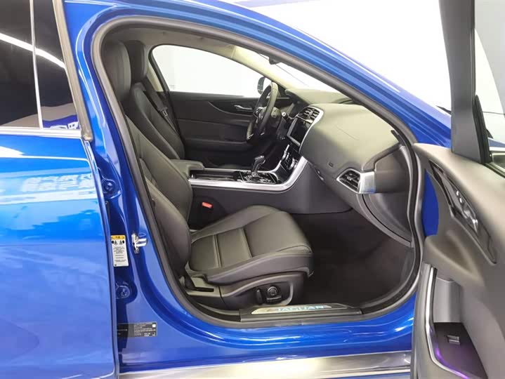 Jaguar XEL 2020 2.0 T 200 PS S — фото 8