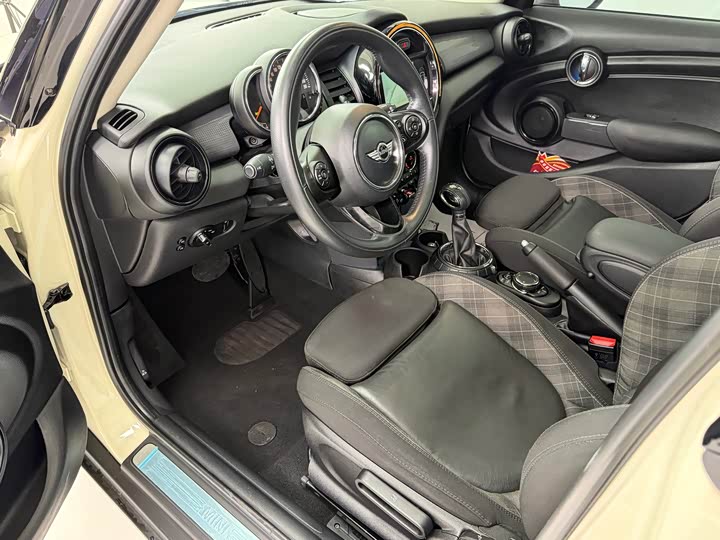MINI Hatch — фото 12