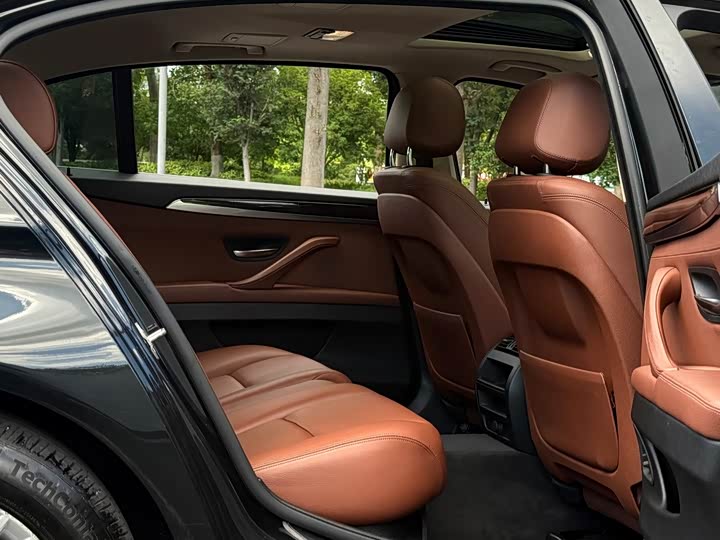 BMW 5 Series 525Li продвинутая — фото 11