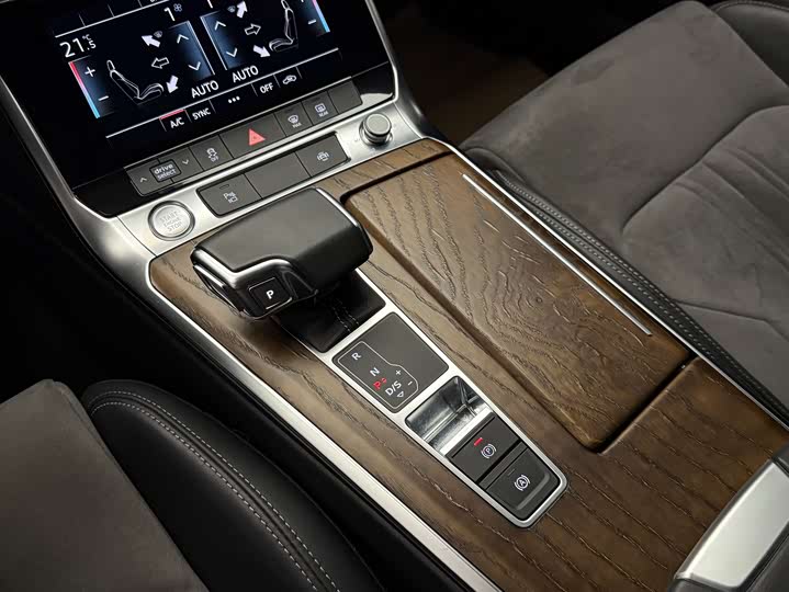 Audi A6L 2020 45 TFSI quattro — фото 12