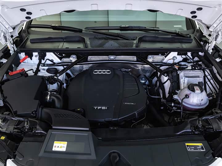 Audi Q5L 2024 45 TFSI — фото 8