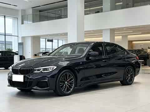 BMW 3-Series 2021 325i M — фото 10