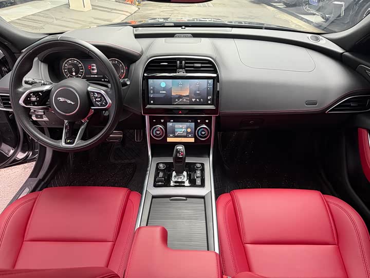 Jaguar XEL 2024 2.0 T 250 PS R-DYNAMIC S — фото 12