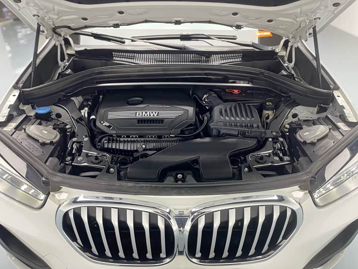 BMW X1 2021 s Drive 25 Li Leading — фото 18