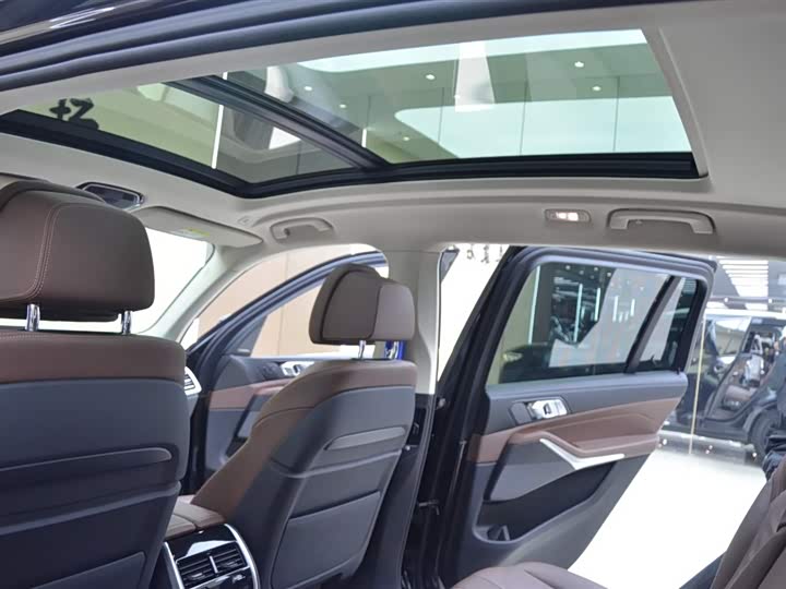 BMW X7 2019 x Drive 40i Leading — фото 15