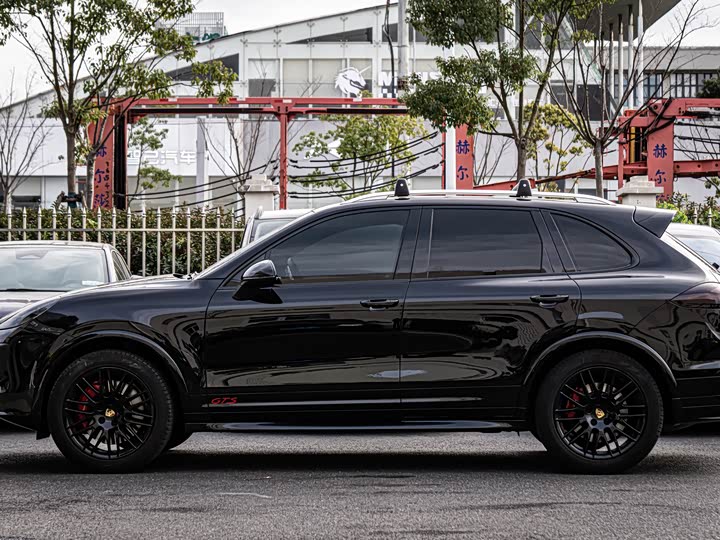 Porsche Cayenne 2016 Cayenne GTS 3.6 T — фото 8