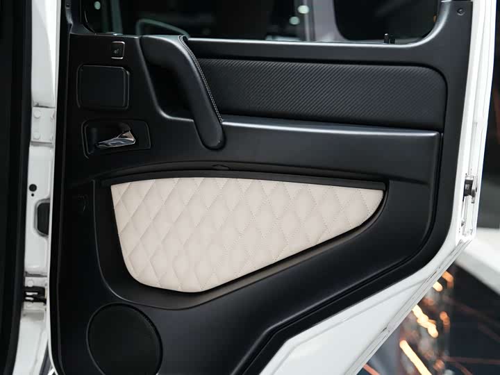 Mercedes-Benz G-Class 2016 AMG G 63 Edition 463 — фото 31