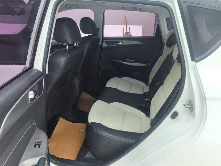 Changan CS35 2017 1.6 L MTLuxury — фото 11