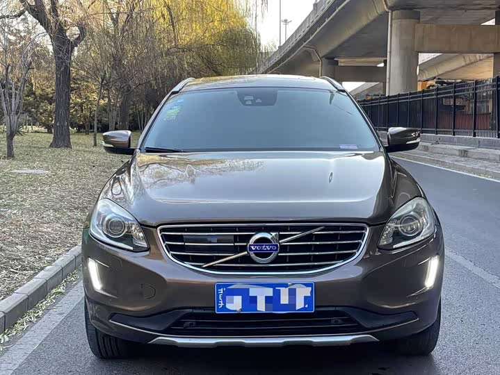 Volvo XC60 2017 T 5 — фото 2