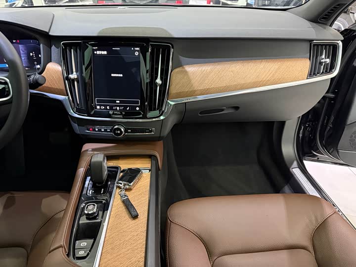 Volvo S90 2024 B 5 — фото 15