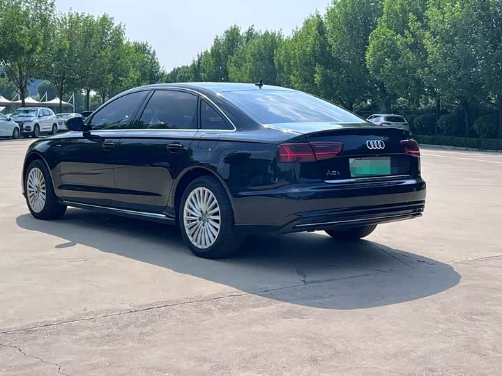 Audi A6L 2018 40 e-tron — фото 6