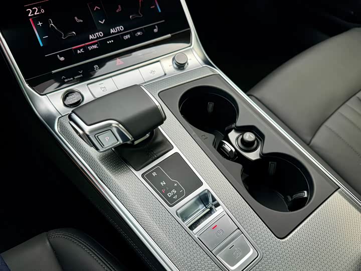 Audi A6 2022 allroad quattro 55 TFSI — фото 10