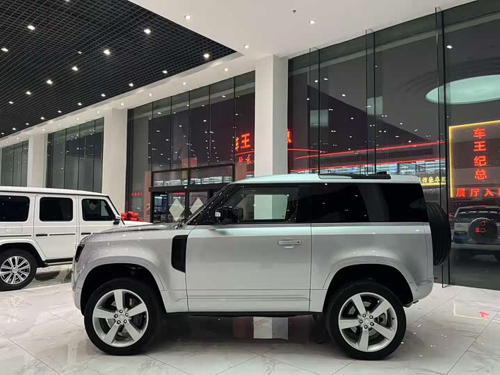 Land Rover Defender — фото 4