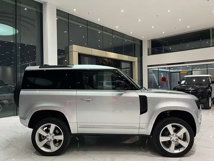 Land Rover Defender — фото 5