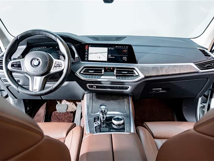 BMW X5 2019 x Drive 30i M — фото 13