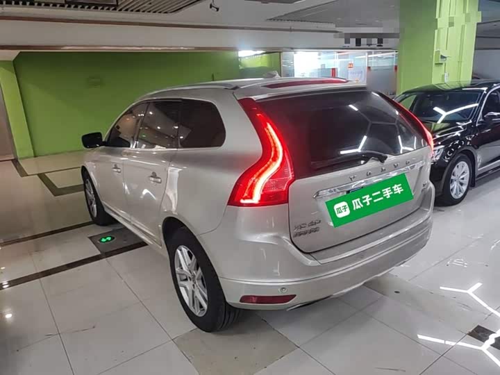 Volvo XC60 2017 T 5 AWD — фото 5