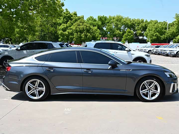 Audi A5 2022 Sportback 40 TFSI — фото 6