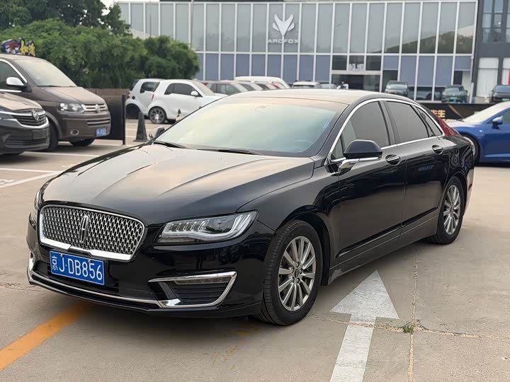 Lincoln MKZ 2019 2.0 T V — фото 2