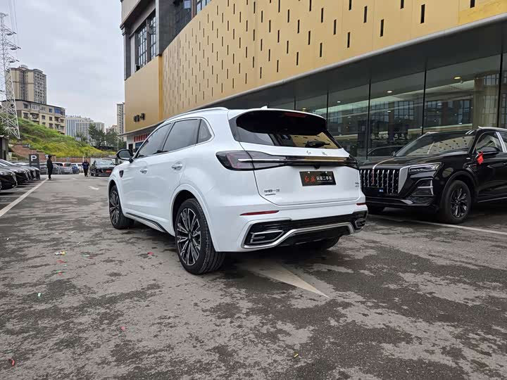Hongqi HS5 2023 2.0 T 4 WD Pro — фото 6