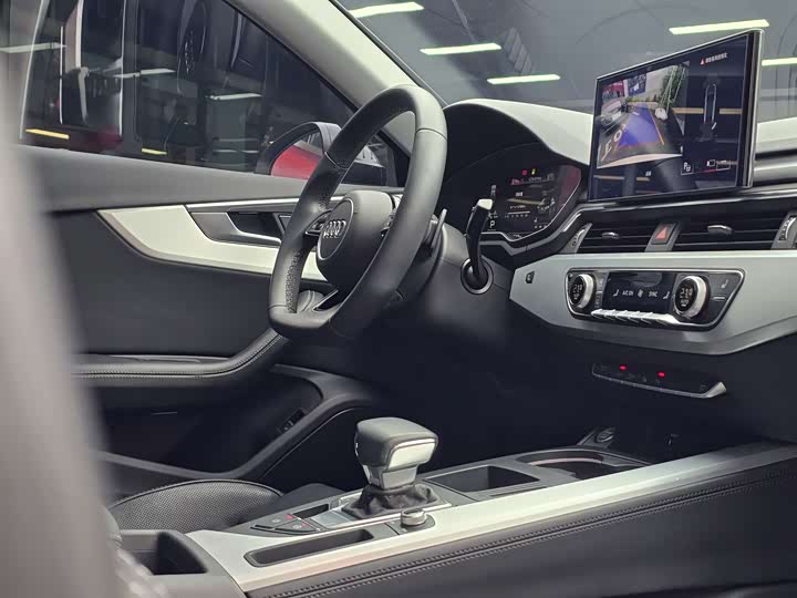 Audi A4L 2023 40 TFSI — фото 10