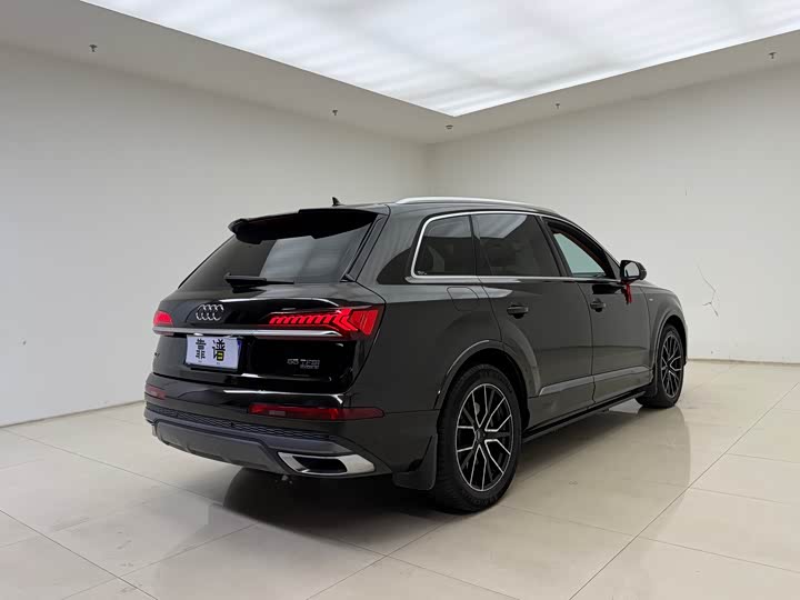 Audi Q7 2020 45 TFSI quattro S line — фото 6