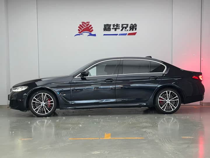 BMW 5-Series 2022 530 Li x Drive M — фото 8